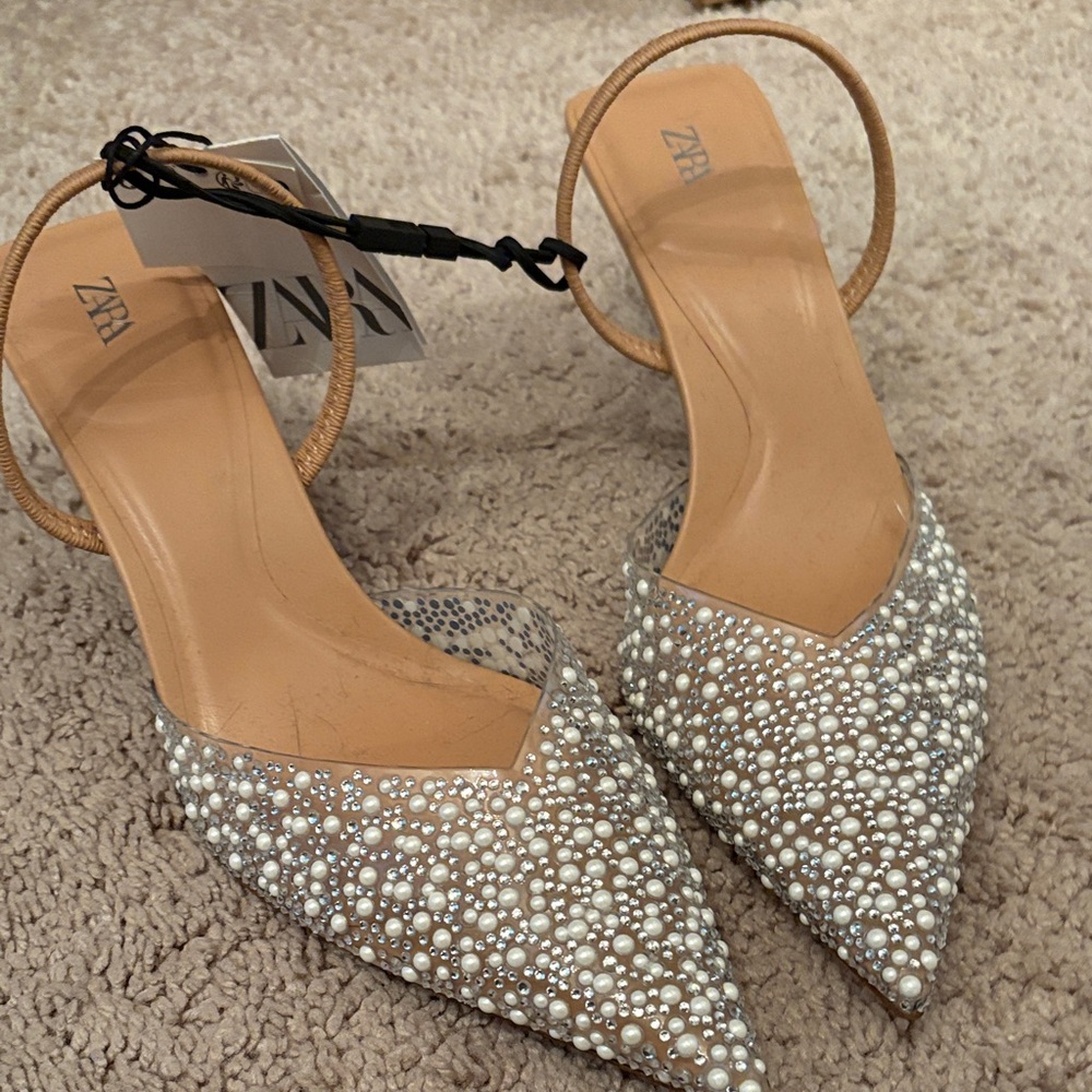 Zara Women's Pearl Embellished Heels - Tan and White 38 NWT